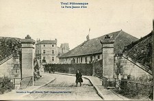 CARTE POSTALE / TOUL LA PORTE