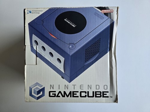 Nintendo gamecube console - nintendo,