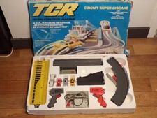 TCR-CIRCUIT CHICANE vintage-camion-voiture-rail courbe-droit ...