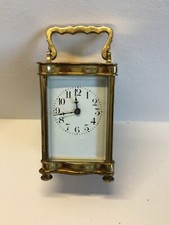 Pendulette de voyage