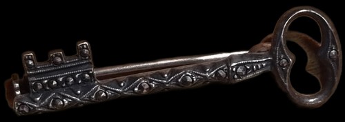 Petite clé broche en - petite,