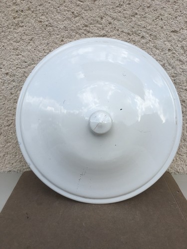 Ancien couvercle émaillé