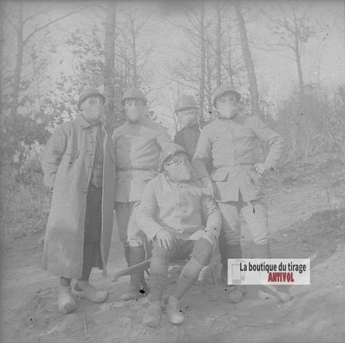 Soldats masque gaz ww1 - gaz,,