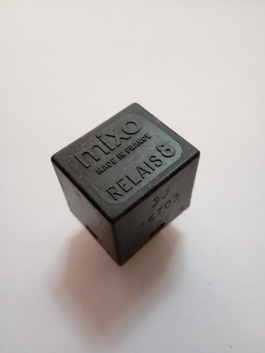 Relais relay 703 8 - relay,