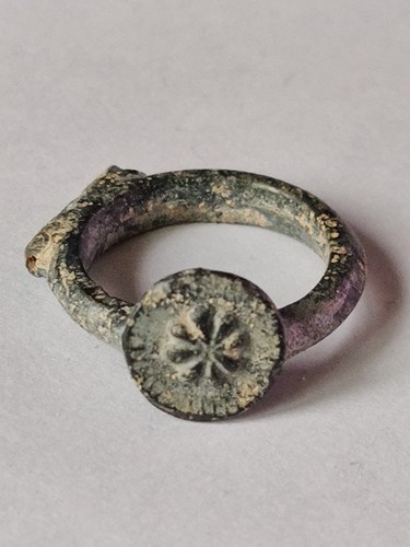 Ancienne bague plomb - ancienne,