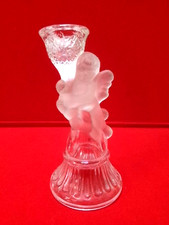 Bougeoir en verre moulé à