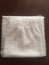 voilage brodé blanc