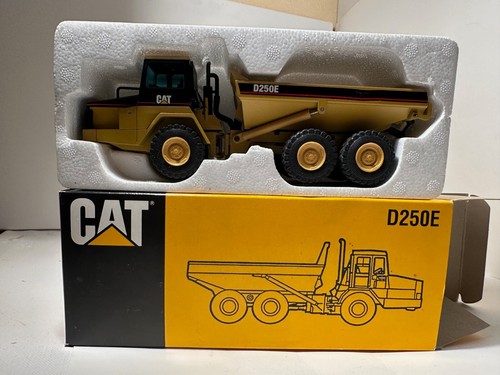 Tombereau articulé cat d250e - tombereau,