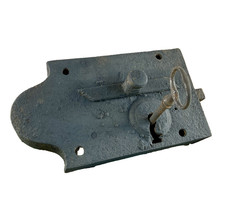 Grande serrure XVIIIe de château en Bourgogne – Ferronnerie d’art ancienne