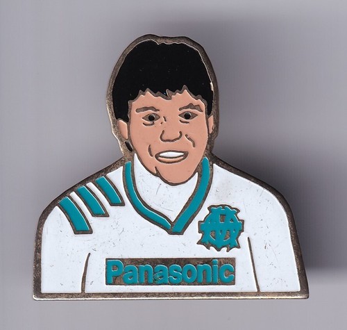 Rare pins pin football - rare,