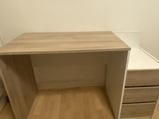Bureau en bois et blanc avec 3 tiroirs – Modèle Conforama