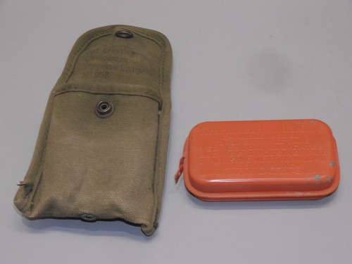 Ancienne trousse first aid - trousse,