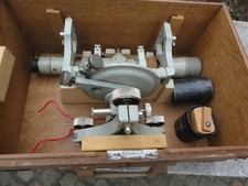 Ancien , niveau de géomètre Morin dans son coffret bois