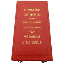 7.15/10/25 (REF30271) Boite pour médaille d'honneur des contributions  medal