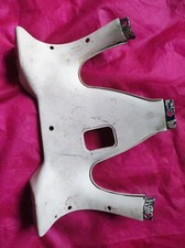 CARENAGE INFERIEUR CENTRAL D OCCASION MOTO BMW R80 - R 100 RT  A 13 EUROS