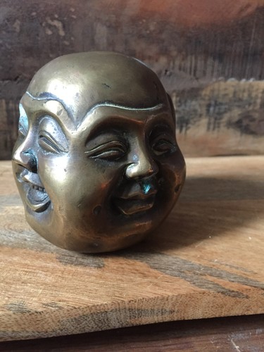 Tête bouddha faces - de,