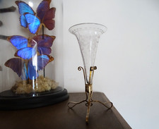 Ancien vase cornet cristal sur pied tripode en laiton XIX éme ? H 17 cm Ø 8 cm