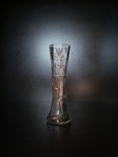 Jolie vase ancien tube en cristal taillé Baccarat