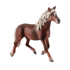 Statue De Cheval Haflinger
