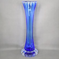 Grand vase bleu en cristal