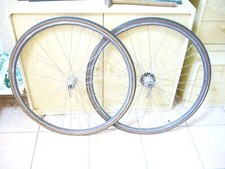 Deux roues vélo diamètre 59cm, boyau fin