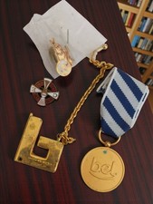 Lot ancien de médailles et