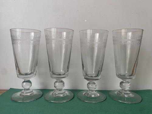 Anciens verres pied - verres,