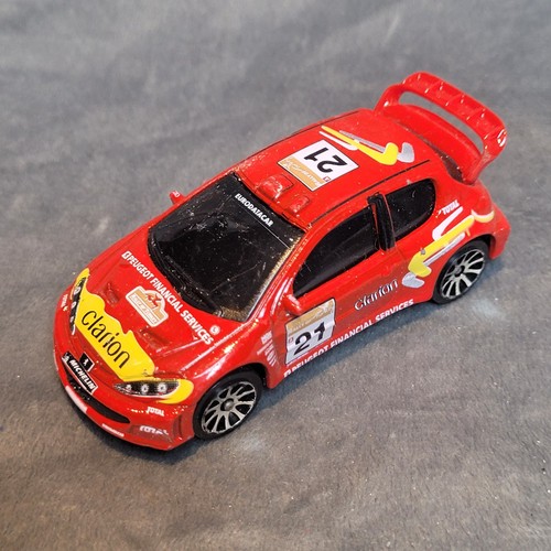 Petite voiture miniature