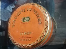 ANCIENNE BOITE PUBLICITAIRE nougatine de Nevers Tôle Lithographiée