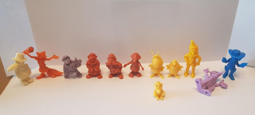 Lot petits personnages