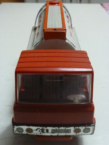 Camion citerne esso - citerne,