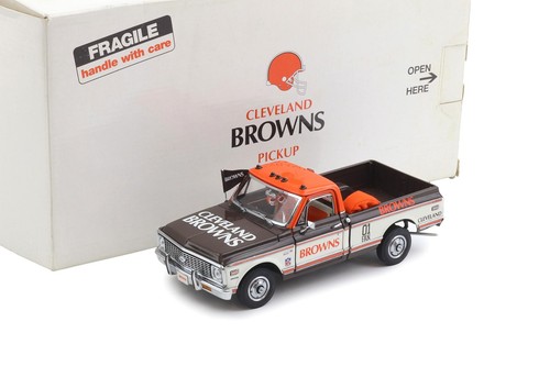Danbury mint chevrolet - 1:24,
