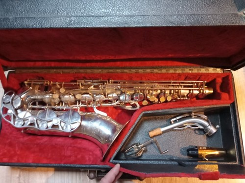 Saxophone alto couesnon - saxophone,