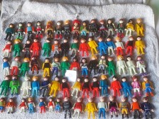 Lot de 75 personnages /