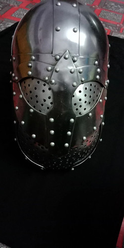 Casque viking vandal riveté