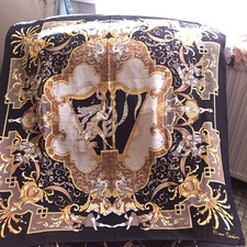 SUPERBE FOULARD EN SOIE PIERRE