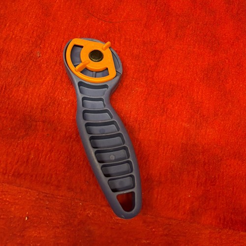 Fiskars rotary cutter - cutter, (k17)