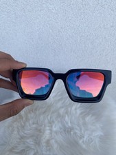 Lunettes de soleil miroir bleu