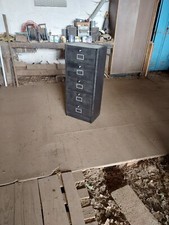 MEUBLE  INDUSTRIEL  RONÉO  METAL  5 CLAPETS 