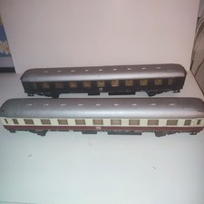 2 Grands Wagons de Voyageurs Lima Echelle 0 