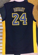 Maillot NBA Kobe Bryant Lakers - Taille S (Mais Équivalent à M voire L Europe)