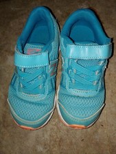 New Balance Girls Sneakers-