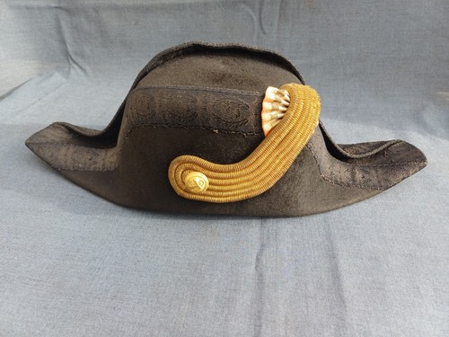 Beau bicorne officier de - beau,