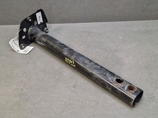 Tirant berceau avant droit -