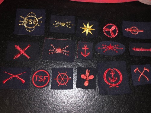 Lot insignes militaires - de, 16