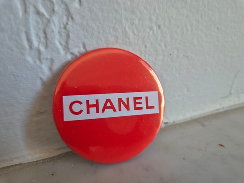 Badge broche goodies chanel - broche,