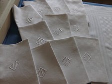 12 serviettes de table, mono T D, en pur fil de lin, anciennes