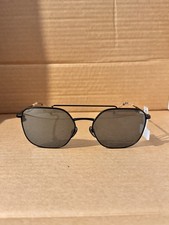 Lunettes de Soleil Burberry Modèle : B3107 1007/6G Prix NEUF 180 euros