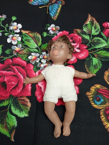 Poupée petit garçon qui fait - petit,