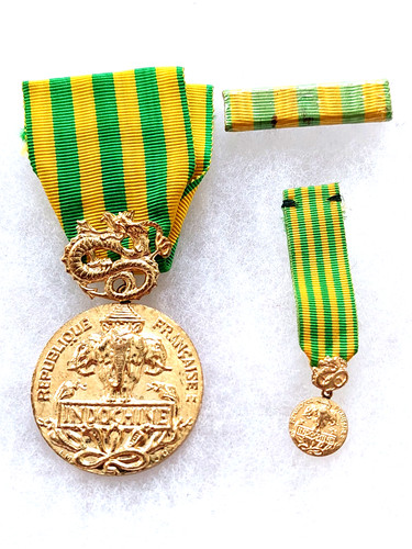 Petit lot médaille - lot, "